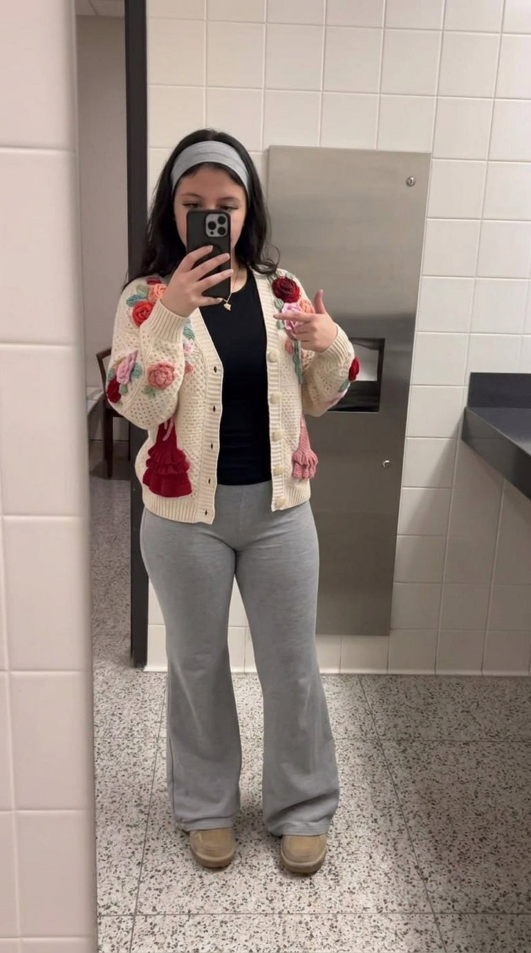 files/review_3_-_Angela_R_rose_garden_cardigan.jpg